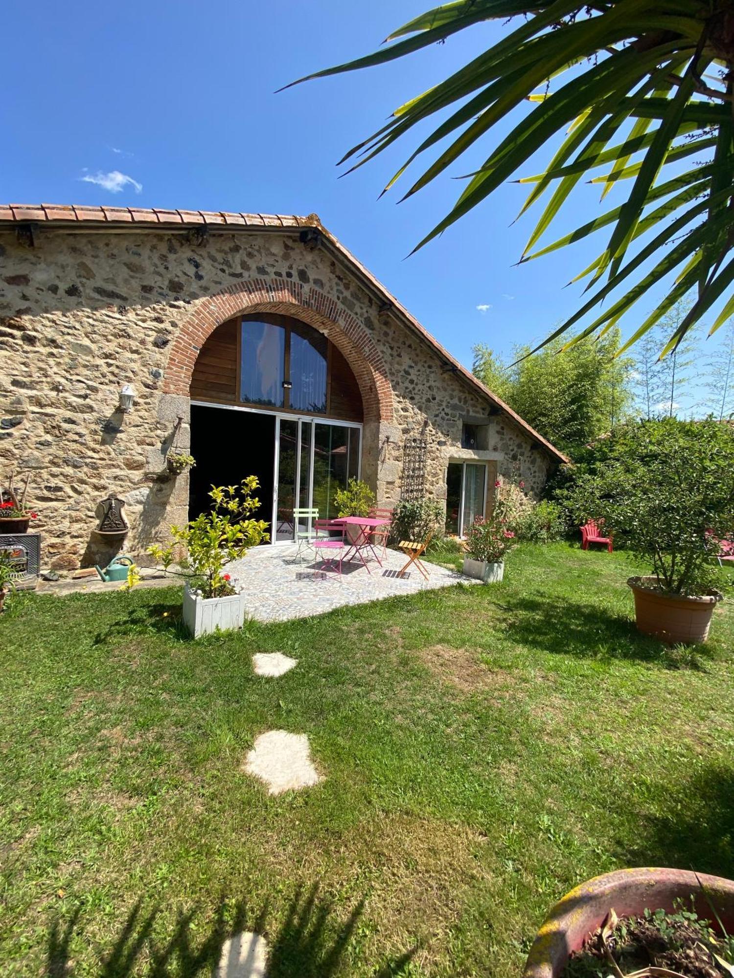 La Frapperie Bed & Breakfast La Pommeraie-sur-Sèvre Eksteriør bilde