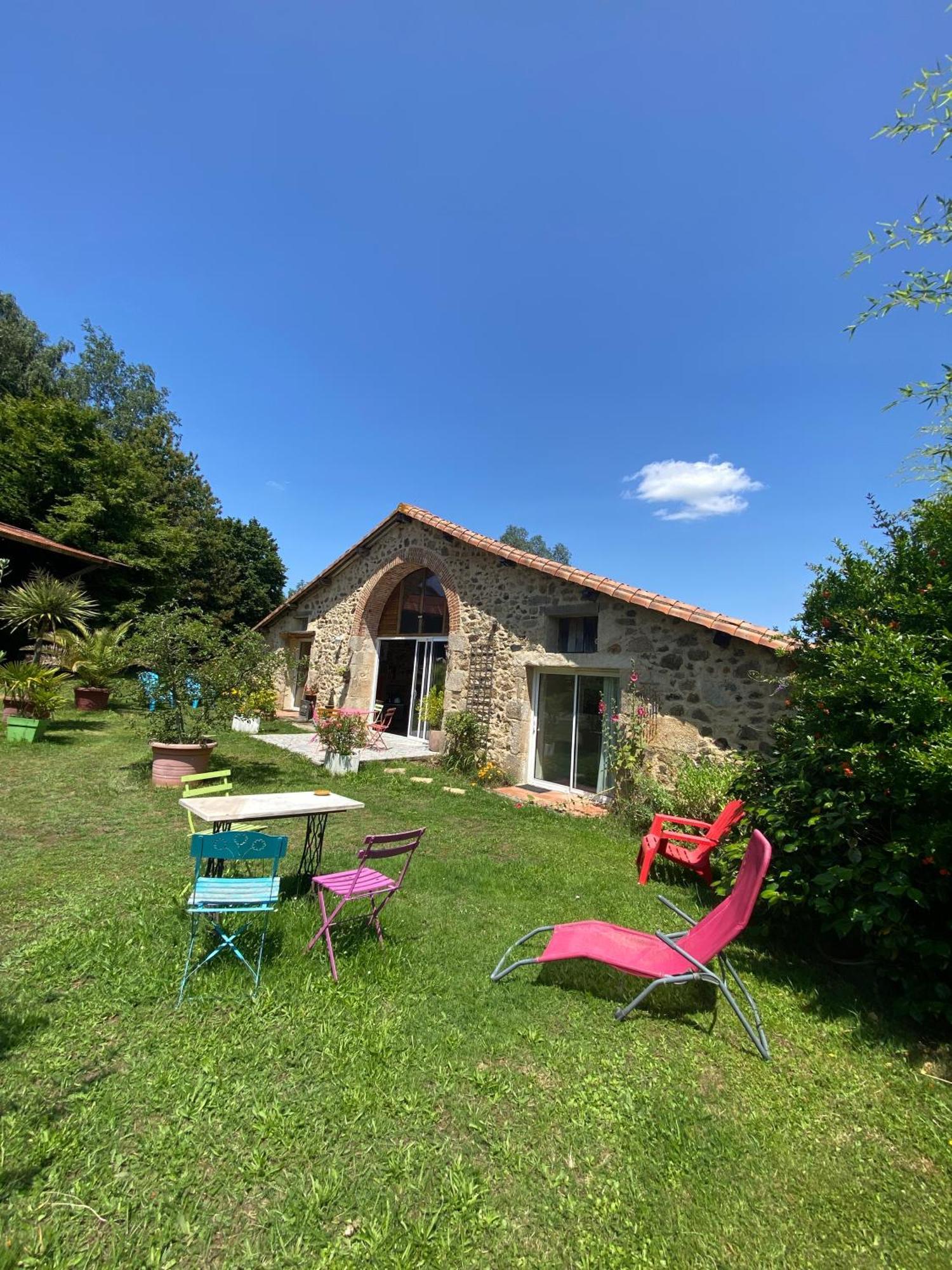 La Frapperie Bed & Breakfast La Pommeraie-sur-Sèvre Eksteriør bilde