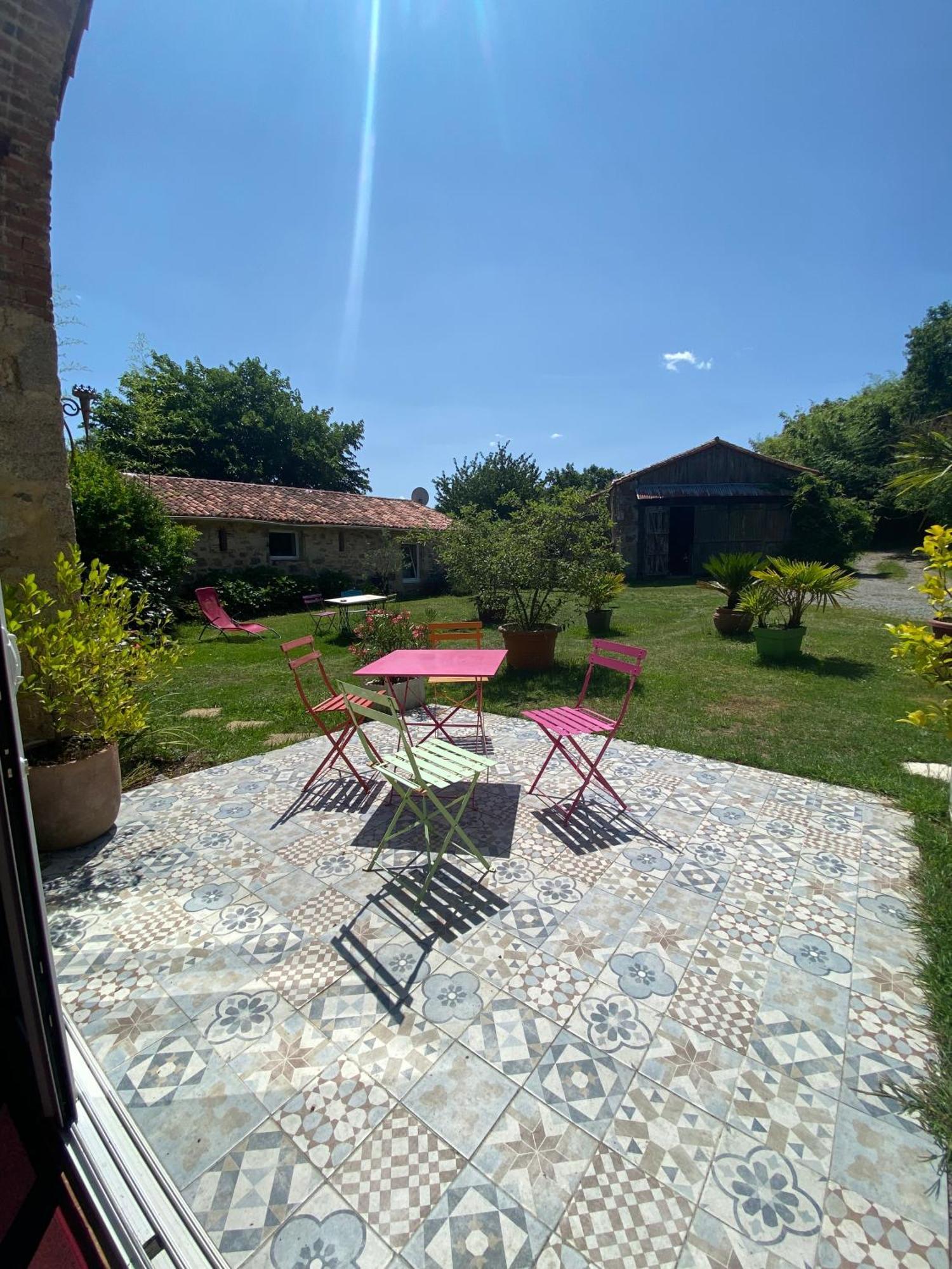 La Frapperie Bed & Breakfast La Pommeraie-sur-Sèvre Eksteriør bilde